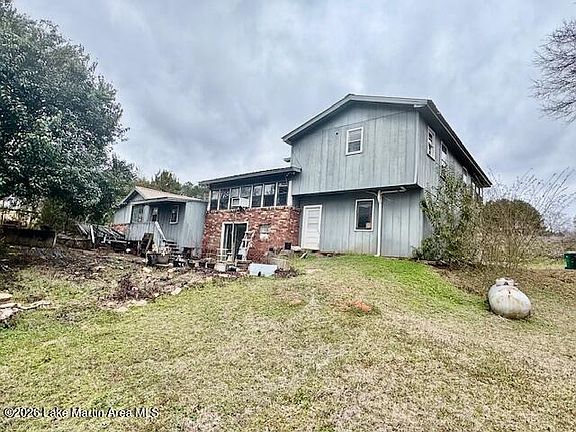 3rd image of 446 Woodyard St