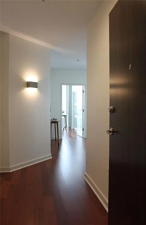 2 bed, 2.0 bath, 1216 sqft, $3,400 — Photo 3