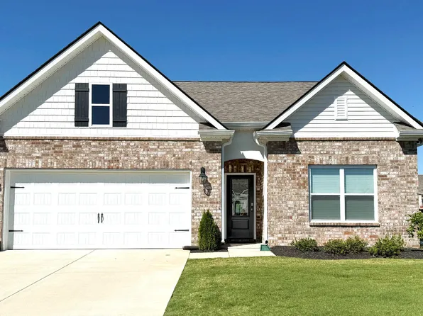 35 Pine St, Byhalia, MS 38611