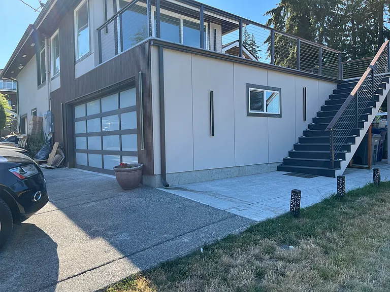 444 E Lake Sammamish Pkwy NE — Photo 1