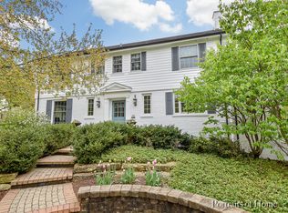 414 W Madison Ave, Wheaton, IL 60187