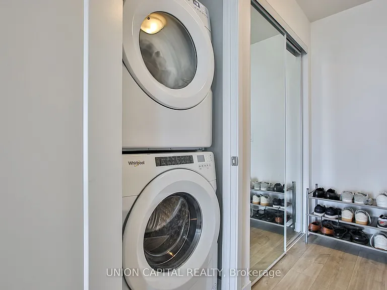 70 Princess St #1806E — Photo 14