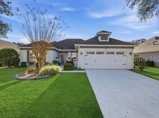 19 Hampton Cir, Bluffton, SC 29909