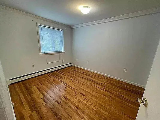 Rented by Metropolis International Realty Inc. | media 12