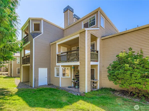 5300 Harbour Pointe Boulevard #305J, Mukilteo, WA 98275