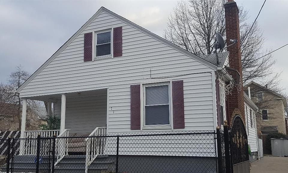 1st image of 71 Stansbury St