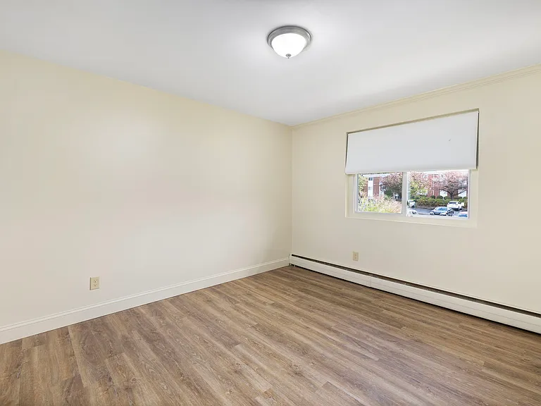 Parkway Cedarhurst Apartments — Photo 21