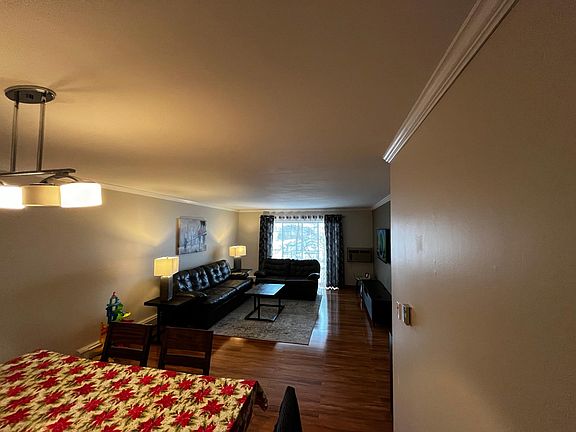 3rd image of 1301 S Finley Rd APT 301
