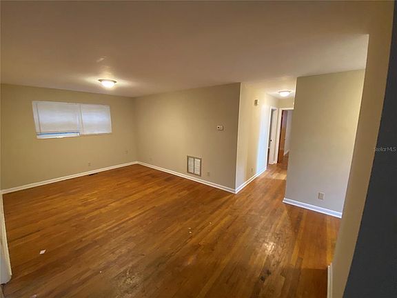 3rd image of 551 Playa Way