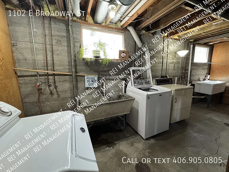 1102 E Broadway St — Photo 13