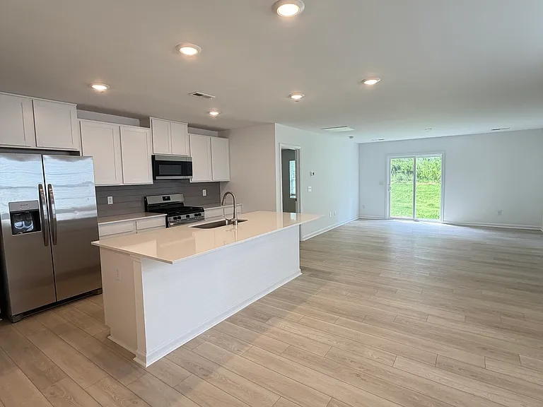 403 Assata Ln — Photo 3