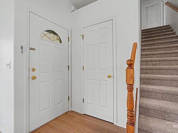 3rd image of 1807 Fairoaks Dr
