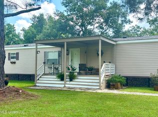 16 Green Meadow Place Rd, Picayune, MS 39466
