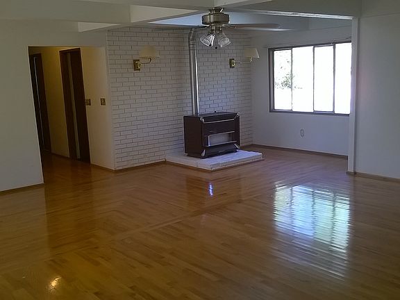 4th image of 13717 34th Ave NW