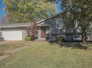 7204 NW 75th St, Kansas City, MO 64152