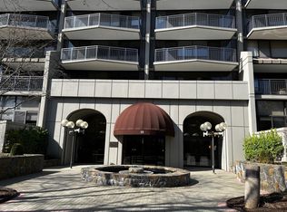 15 Stewart Place #9E, White Plains, NY 10603