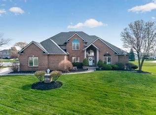 12516 Golden Harvest Dr, Fort Wayne, IN