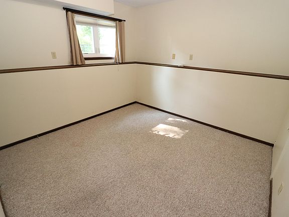 5th image of 4014 Ontario St