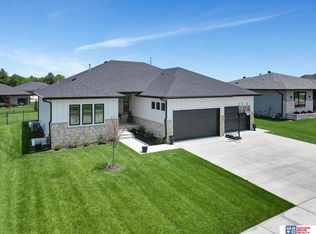 1110 S 89th St, Lincoln, NE 68520