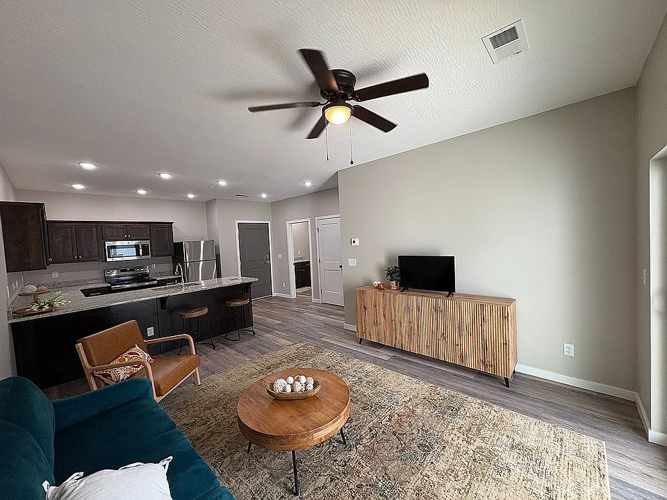 1 bedroom, 1 bathroom