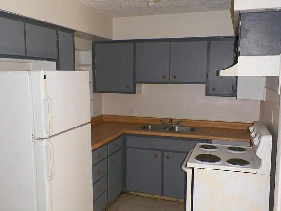 5th image of 2105 Westover Dr