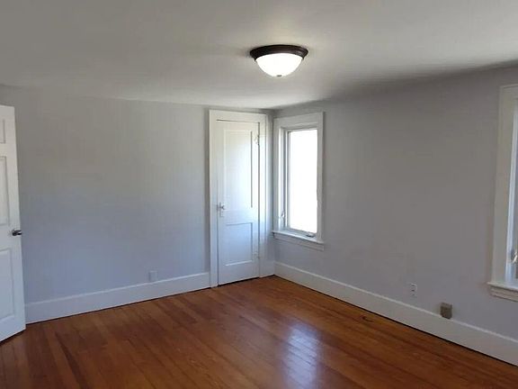4th image of 4303 W Michigan Ave