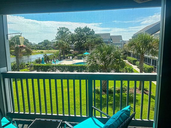 2nd image of 1850 Colony Dr APT 3D