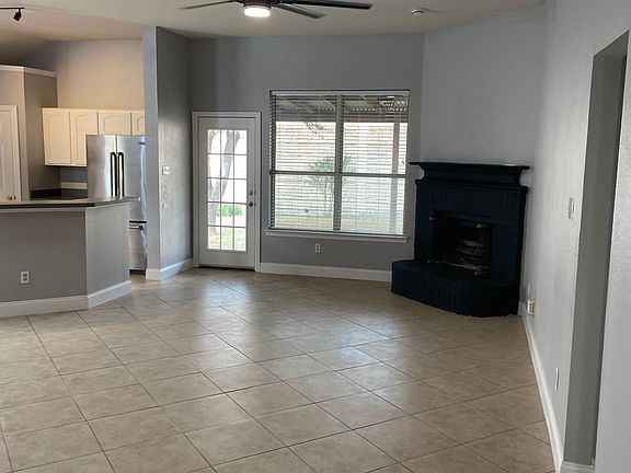 3rd image of 6520 Stockton Dr