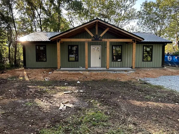 464 Grover Dr, Hohenwald, TN 38462