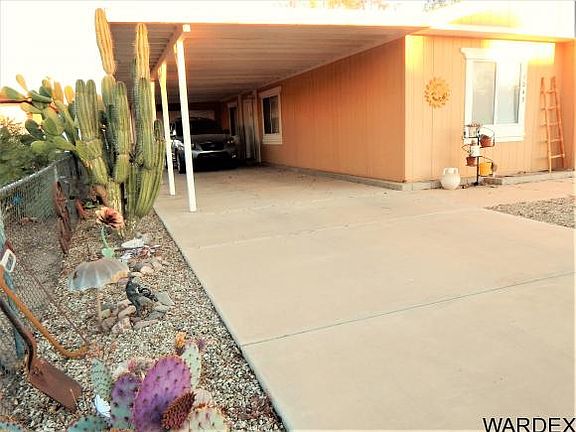 4th image of 1045 E Spruce Dr