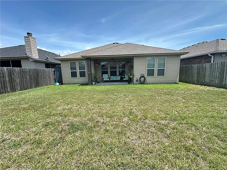 1016 Santa Catalina St — Photo 36