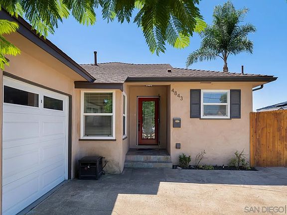 2nd image of 4843 Loukelton Way