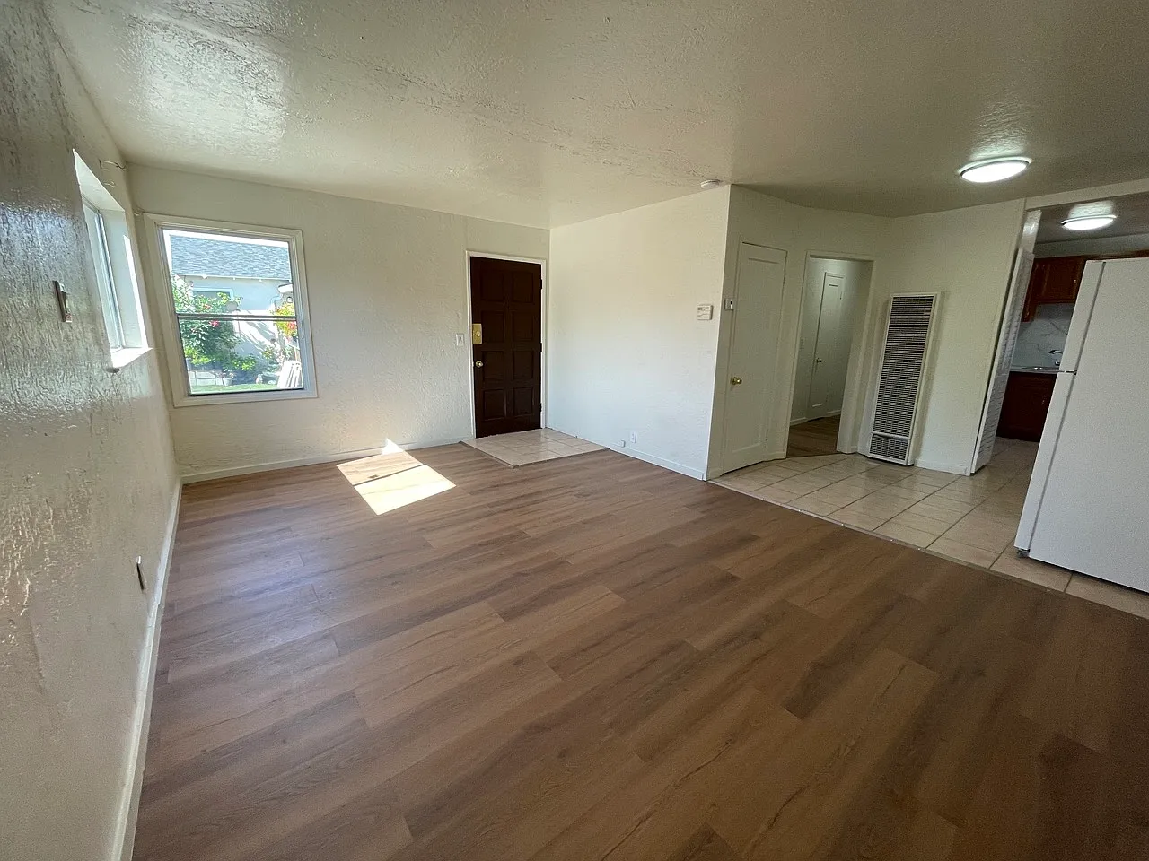 2 bed, 810 sqft, $2,400 — Photo 4
