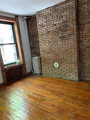 2nd image of 342 E 13th St APT 8