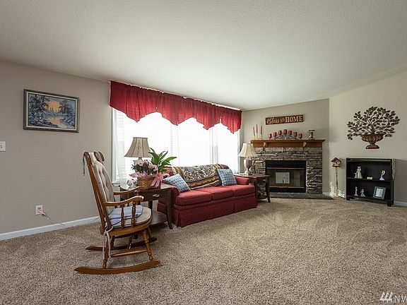 2nd image of 10511 196th St Ct E