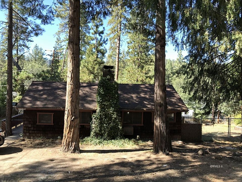 1st image of 53650 Country Club Dr