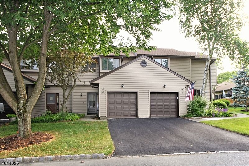1st image of 47 EAGLE DR