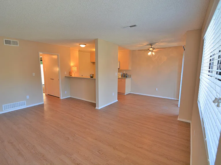 Baywind Apartment Homes — Photo 9