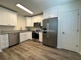 1806 Long Paw Ln, Charlotte, NC 28214