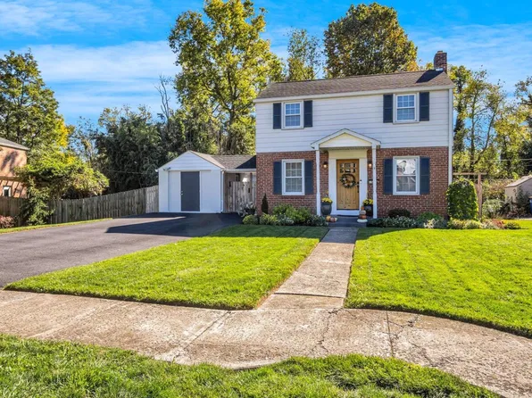 15 Highland Dr, Camp Hill, PA 17011