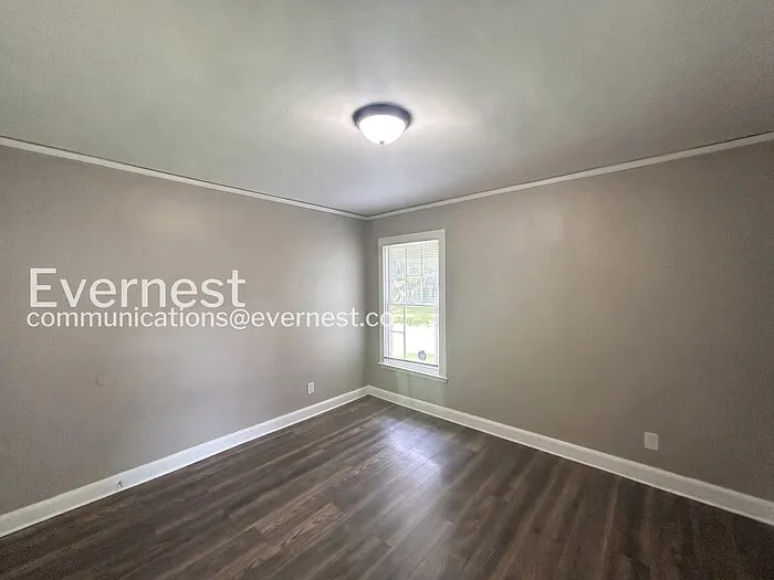 3376 Spottswood Ave — Photo 11