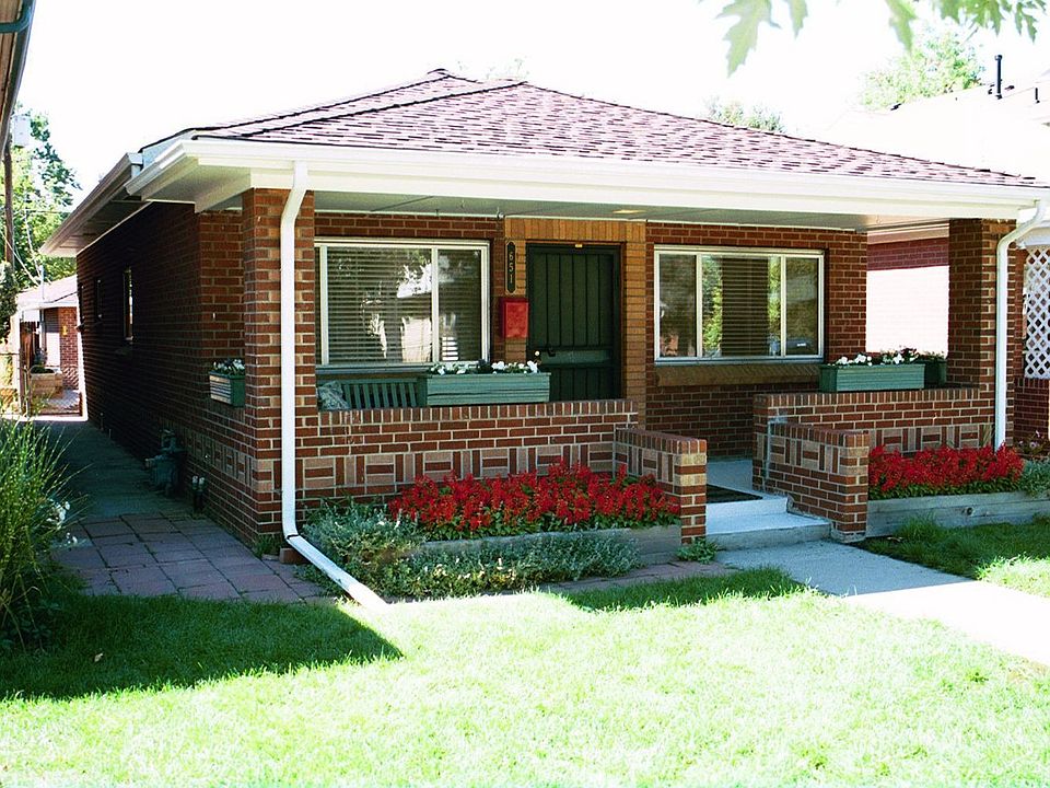 Bungalow with front porch