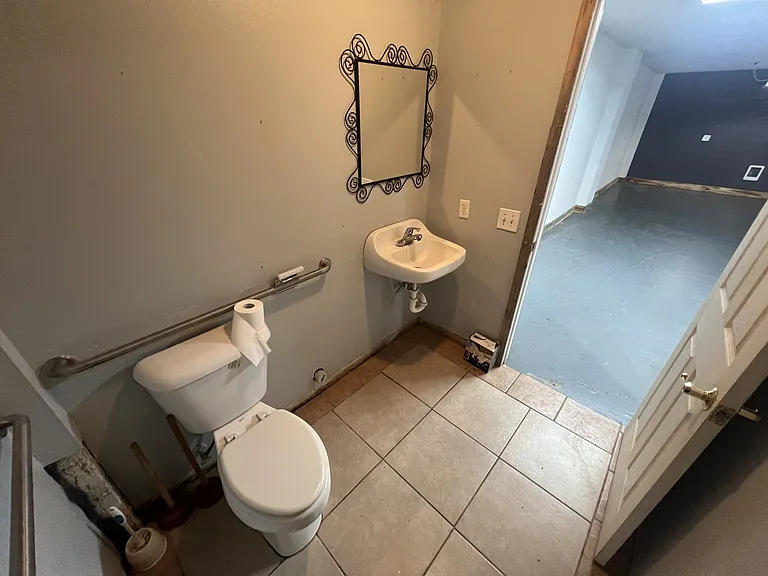 105 S Granite Ave #1-A — Photo 9