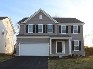 24 Erin Hills Rd, Commercial Pt, OH 43116