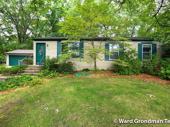 2nd image of 1468 Lockewood Ct SE