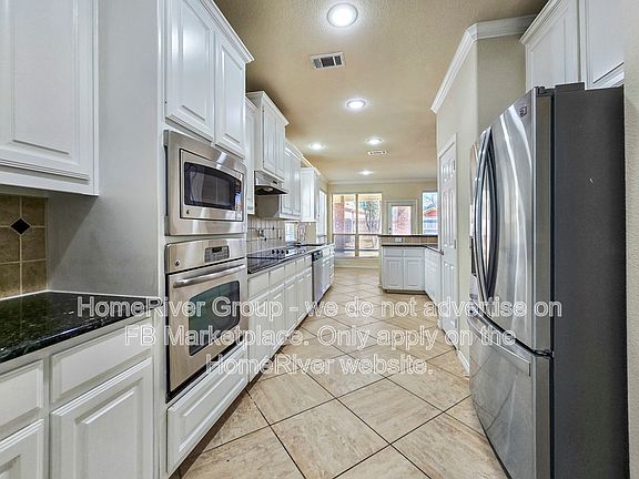 3rd image of 1416 Santa Anita Blvd