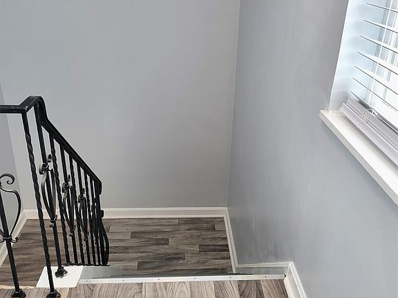 2nd image of 1808 Crest Hill Ave