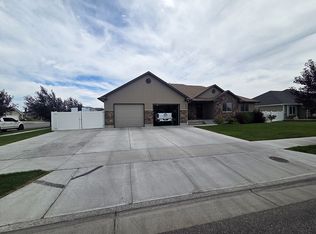 3274 E Sky Mountain Ct, Idaho Falls, ID 83401