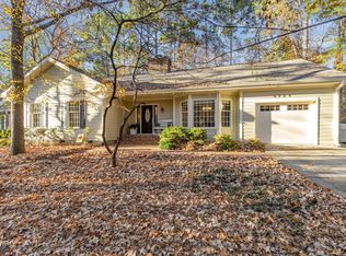 6724 Glen Forrest Dr, Chapel Hill, NC 27517