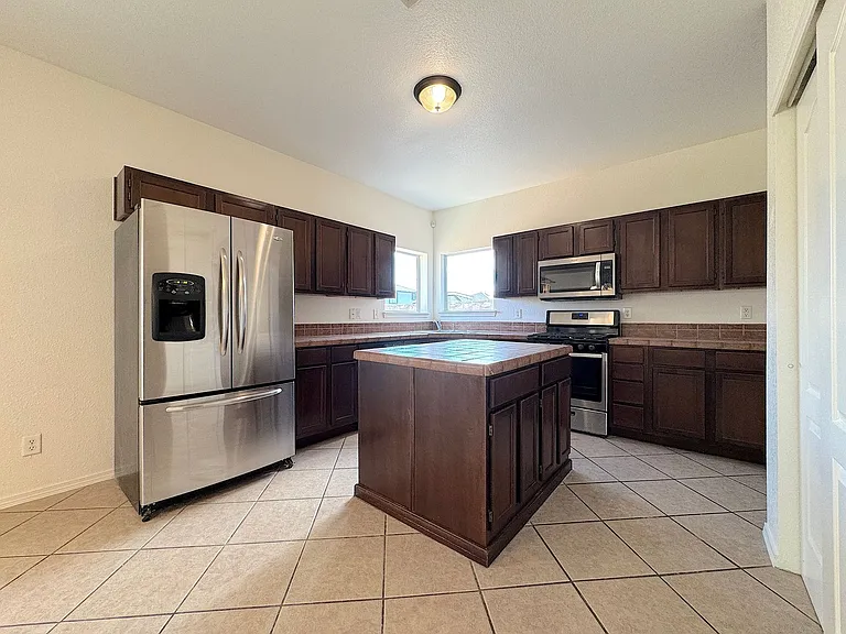 11028 Acoma St — Photo 10